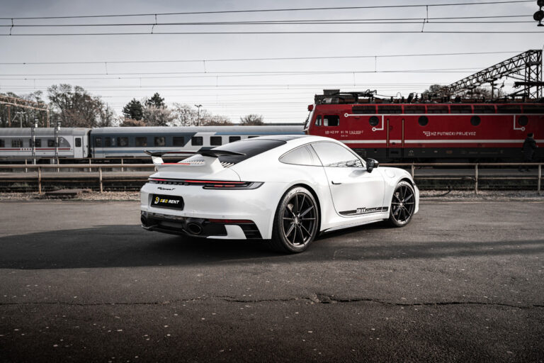 Porsche 911 Carrera T PDK 992